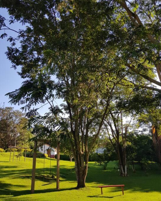Recanto Dos Beija Flores, Chale Lantana C Monte Alegre do Sul Eksteriør billede